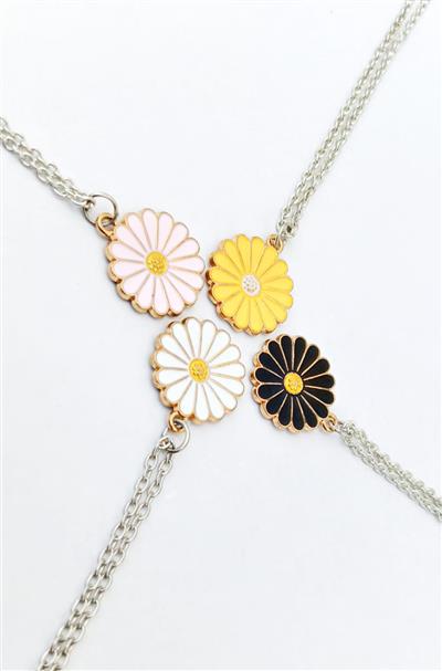 Daisy Flower Shaped Chain Pendant 